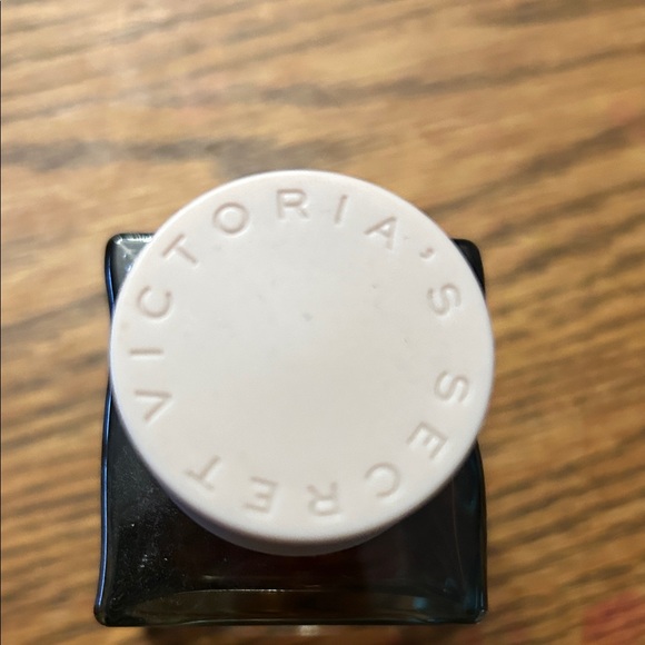 Victoria's Secret Daring  - fragrance - Picture 2 of 3